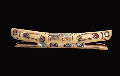 Indianisches Ornament (Knochen und Perlmutt)